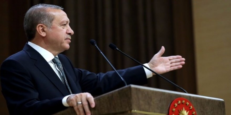 Erdoğan: Akıncı üssüne 12 bomba atınca darbe çöktü