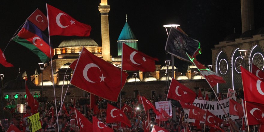Konya’daki demokrasi nöbeti coşkuyla bitti