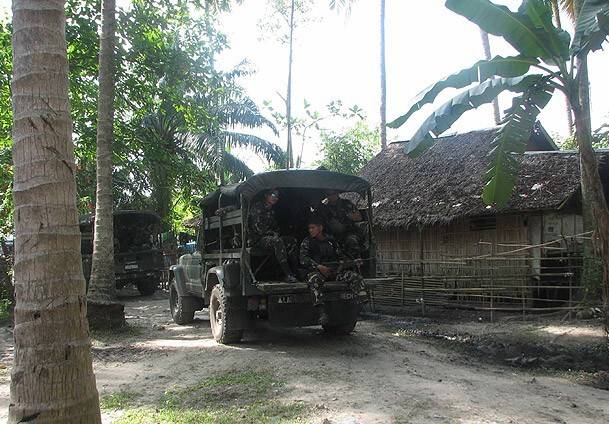 Filipinler'de gruplar çatıştı