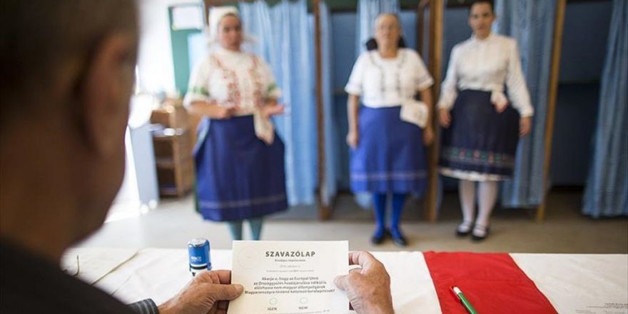 Macaristan'daki Referandumun Geçersiz Olması Bekleniyor