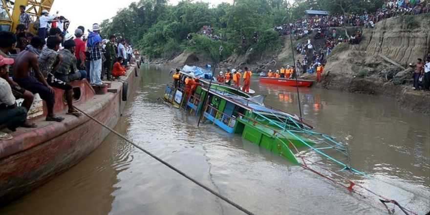 Myanmar'daki Feribot Kazasında Ölenlerin Sayısı 72'ye Çıktı