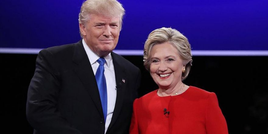 Trump-clinton Yardım Yemeğinde Espirili Atıştı