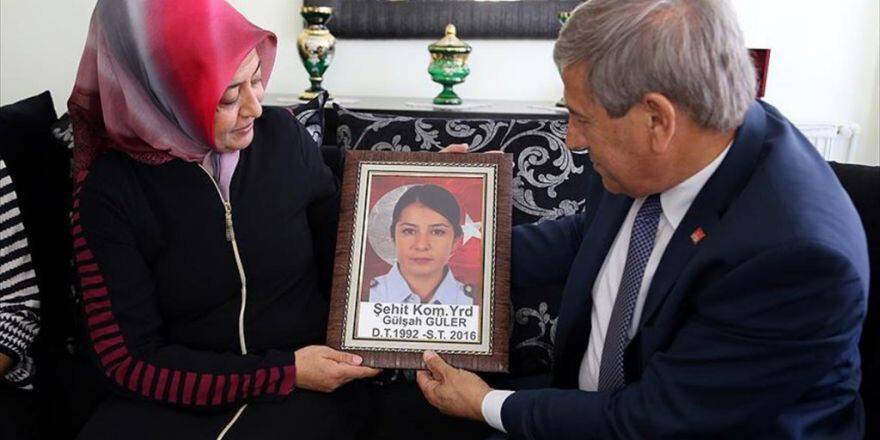 Chp'den 15 Temmuz Şehitlerinin Ailelerine Ziyaret