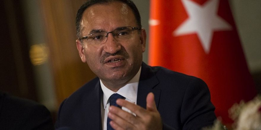 Adalet Bakanı Bozdağ: Gülen'in Geçici Tutuklanması İçin Çok Net Deliller Sunduk