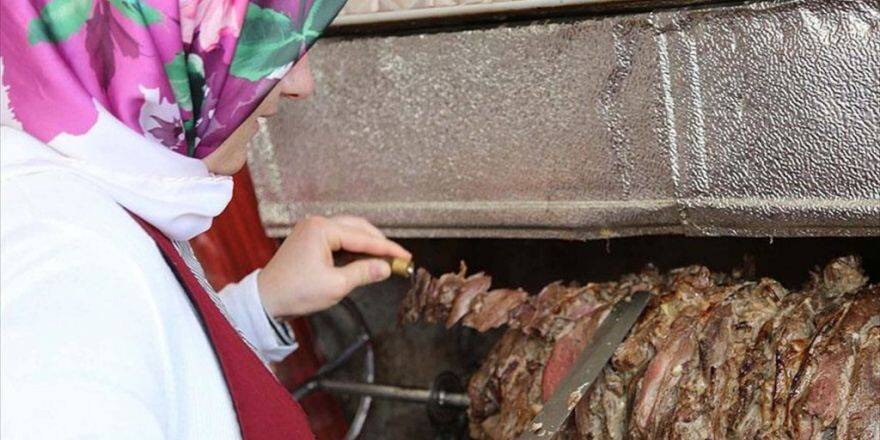 Cağ Kebabın 'Kadın' Ustası