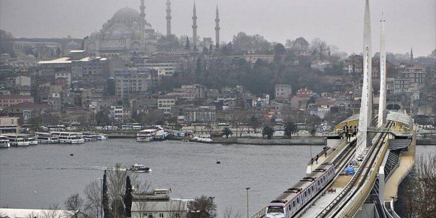İstanbul Metrosunda Nikah Dönemi