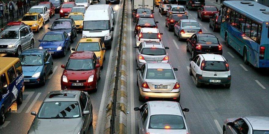 İstanbul'da Yarın Bazı Yollar Trafiğe Kapatılacak