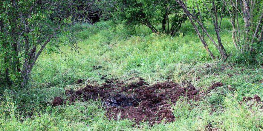 Yayladağı Kırsalına 3 Top Mermisi Düştü