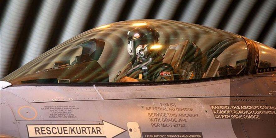 Pilot Alımında Yaş Sınırı 27'den 32'ye Çıkarıldı