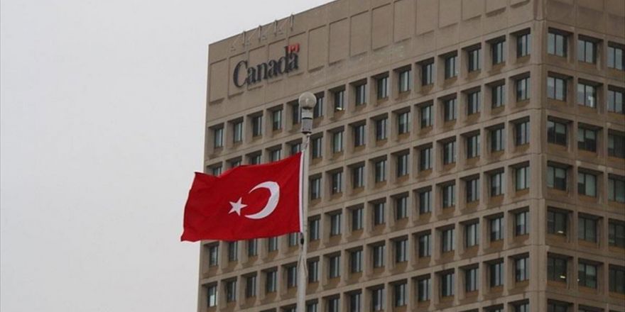 Kanada Semalarında Türk Bayrağı Dalgalandı