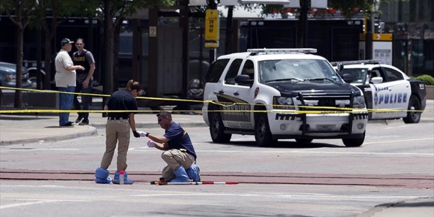 Chicago'da Silahlı Saldırılar: 14 Ölü, 39 Yaralı