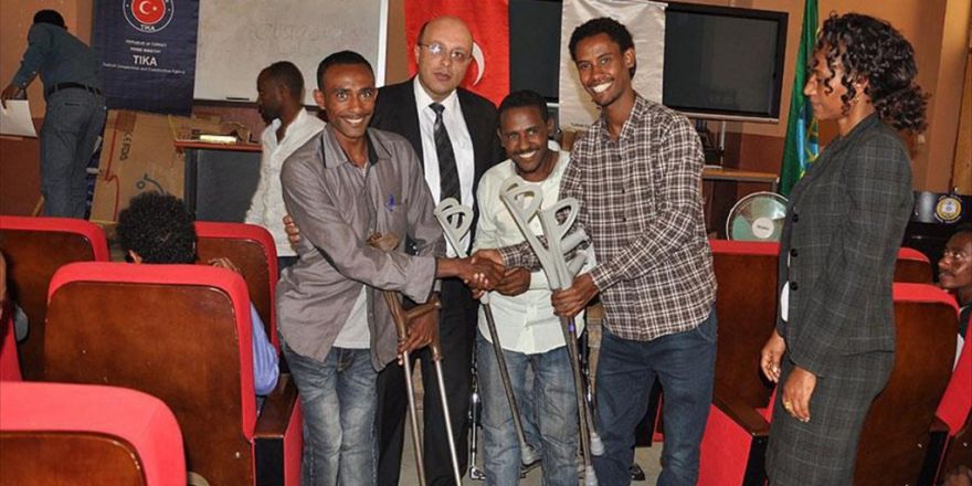 Tika’dan Etiyopyalı Engelli Öğrencilere Destek