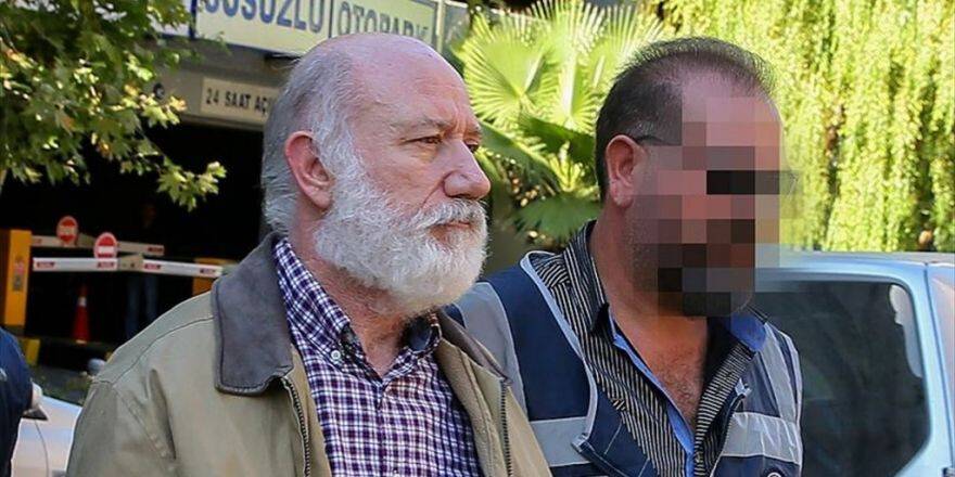 Eski Tuğamiral Arabacı Tutuklandı