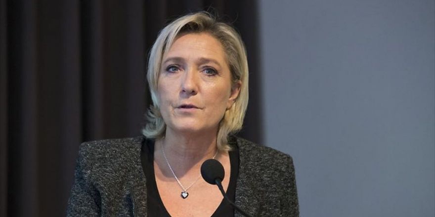 Ap Le Pen'den 339 Bin Avroyu Geri İstiyor