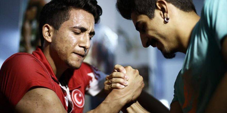 Bileğine Ne Avrupa Ne Dünya Dayanabildi