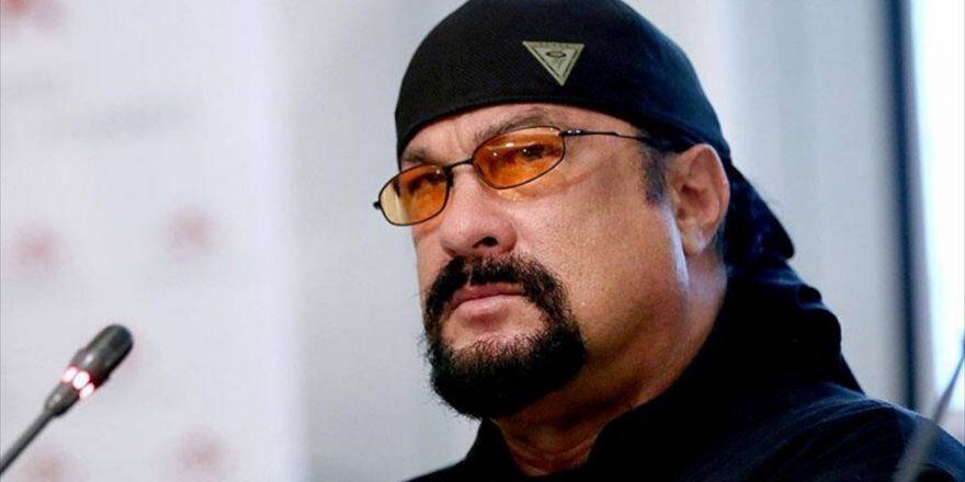 Steven Seagal Rus Vatandaşlığına Geçti