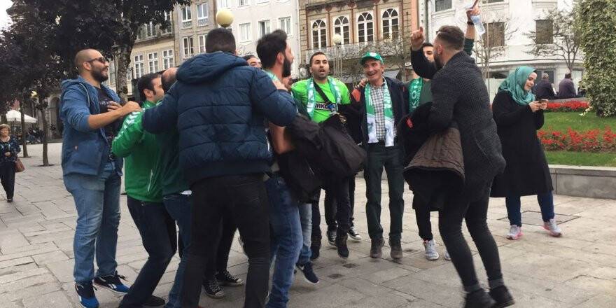 Konyaspor taraftarları Braga sokaklarında