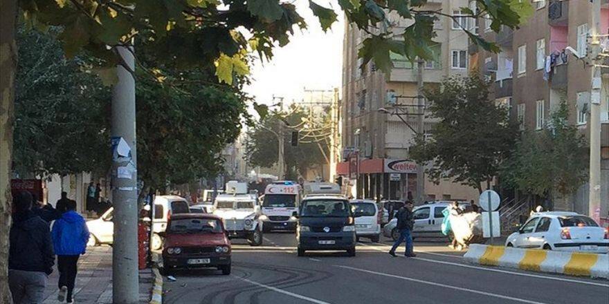 Diyarbakır'da Emniyet Müdürlüğü Yakınında Patlama
