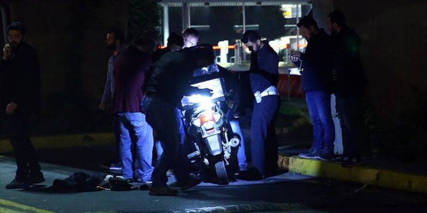 Atatürk Havalimanı'nda Yakalanan 2 Zanlı Adliyeye Sevk Edildi