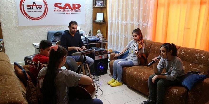 Savaşın Çocukları Acılarını Ezgilere Döküyor