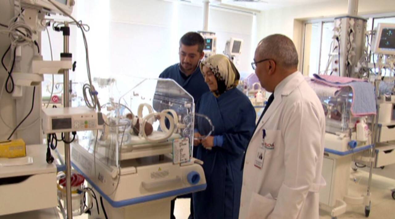 7 aylık doğan ikizler sağlığına kavuştu 