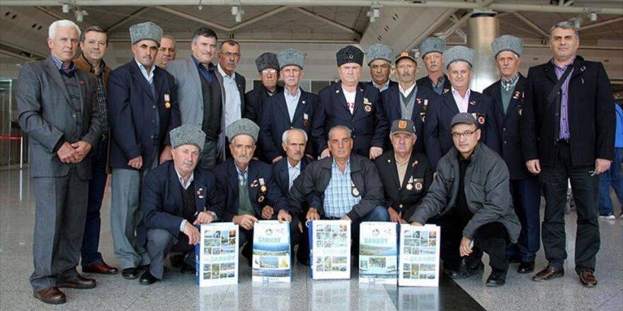 'Gazi' Oldukları Kıbrıs'a 42 Yıl Sonra Gidiyorlar