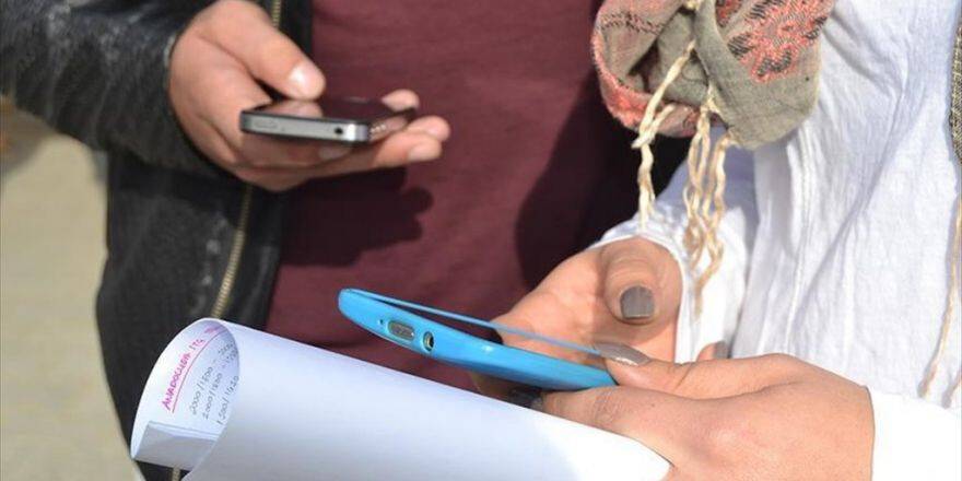 Öğrencilerin Sınavlara Telefonla Girmesi Yasaklandı