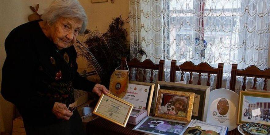 İlk Kadın Ortodontist Ayşe Mayda Atatürk'ü Anlattı