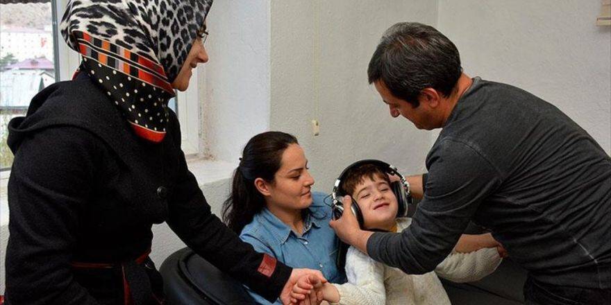 'Özel Çocuklar'ı Yaşama Bağlıyorlar