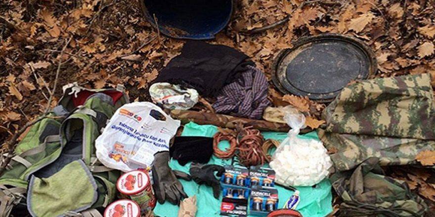 Bitlis'te Pkk'nın Depo Ve Sığınakları İmha Edildi