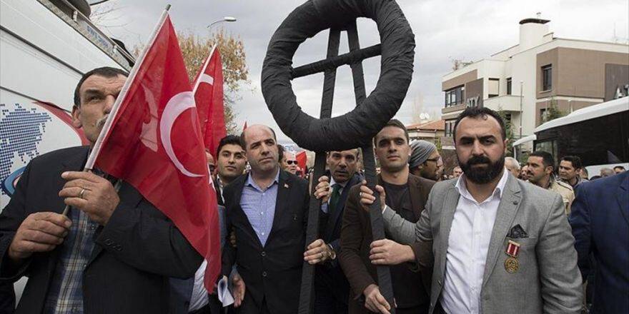 Lüksemburg'un Ankara Büyükelçiliği Önünde Protesto