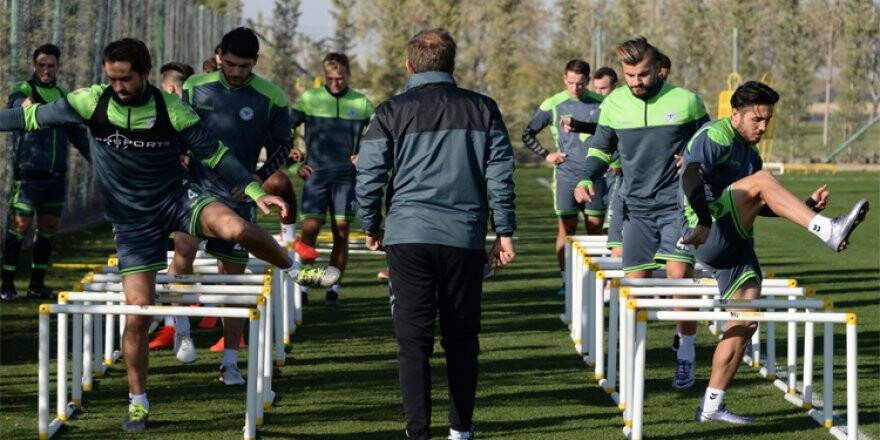 Kartal topbaşı yaptı