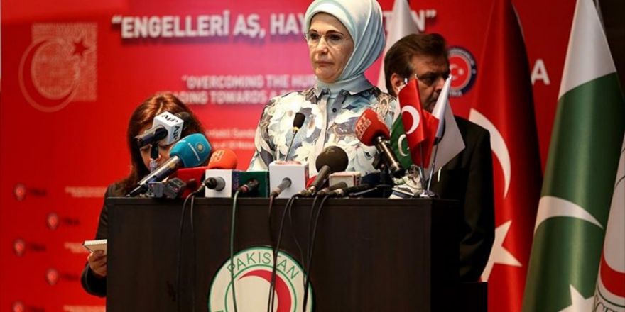 Emine Erdoğan Tika'nın Hibe Törenine Katıldı