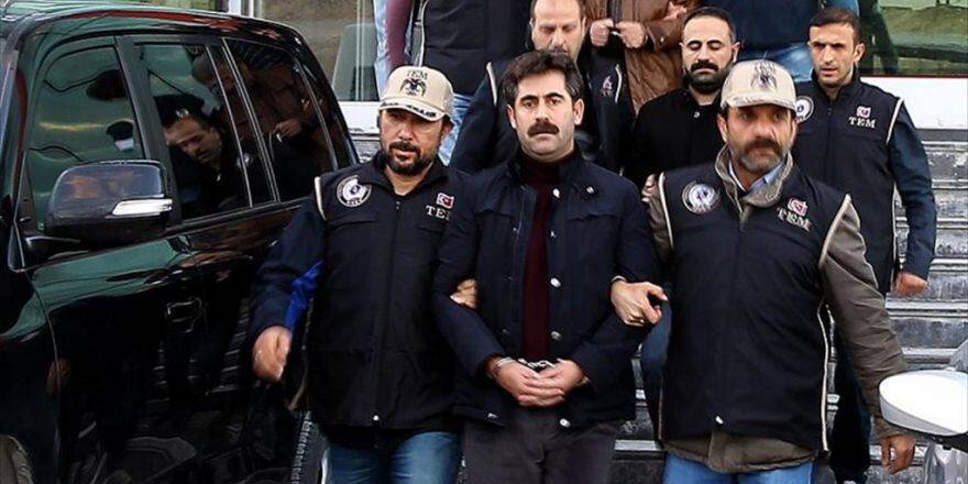 Van Büyükşehir Belediye Başkanı Kaya Tutuklandı