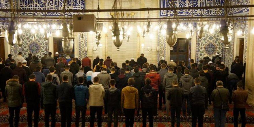 Trakyalı Gençler Sabah Namazında Buluştu