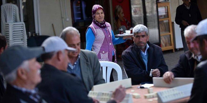 Köy Kahvesi 2 Çocuk Annesine Emanet