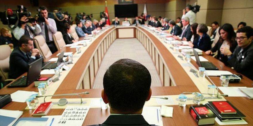 Erken Yaşta Evliliklerle İlgili Düzenleme Tasarıdan Çıkarıldı
