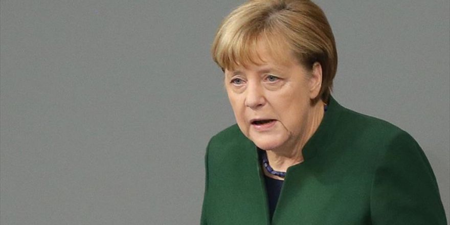 Merkel Türkiye İle Diyalogdan Yana