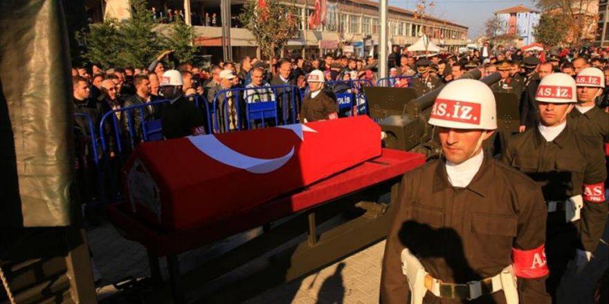 Şehit Astsubay Bolat Toprağa Verildi