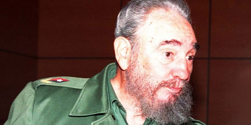 Küba Eski Devlet Başkanı Fidel Castro Hayatını Kaybetti