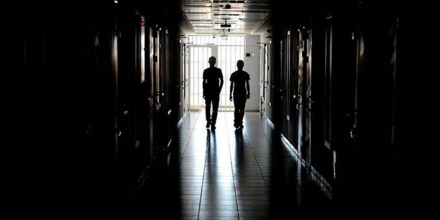 Cezaevindeki Çocuklar İçin 'Ücretsiz Mektup' Uygulaması