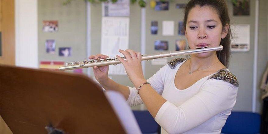 Çocuk Evi'nde Yetişti Türkiye'yi Temsil Ediyor
