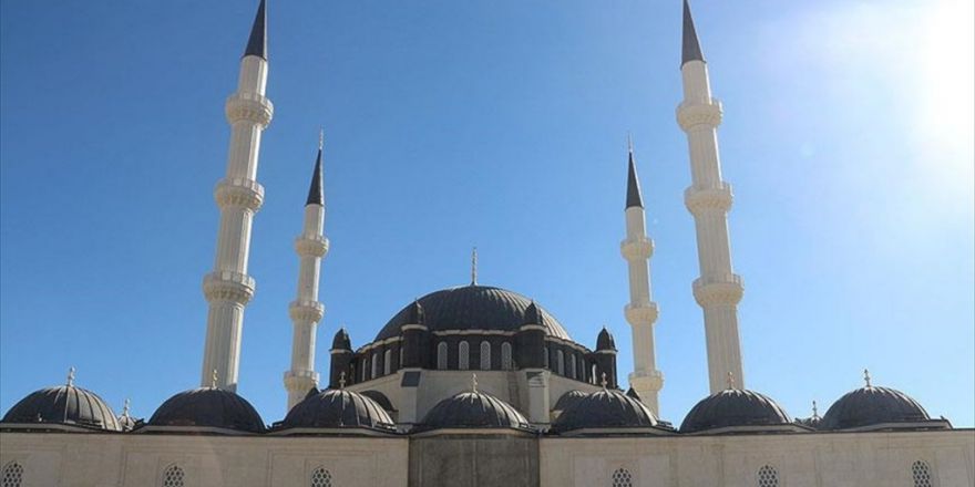 Kktc’de Hala Sultan Camisi Bölgedeki İhtiyacı Karşılayacak