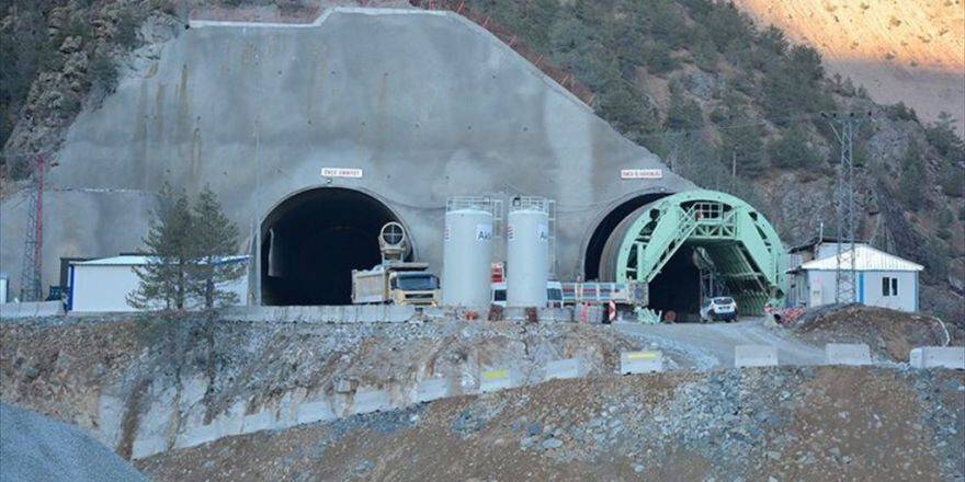 Avrupa'nın En Uzun Tüneli İnşa Ediliyor