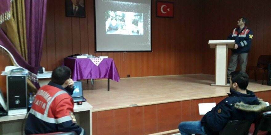 Kulu’da servis şoförlerine seminer verildi