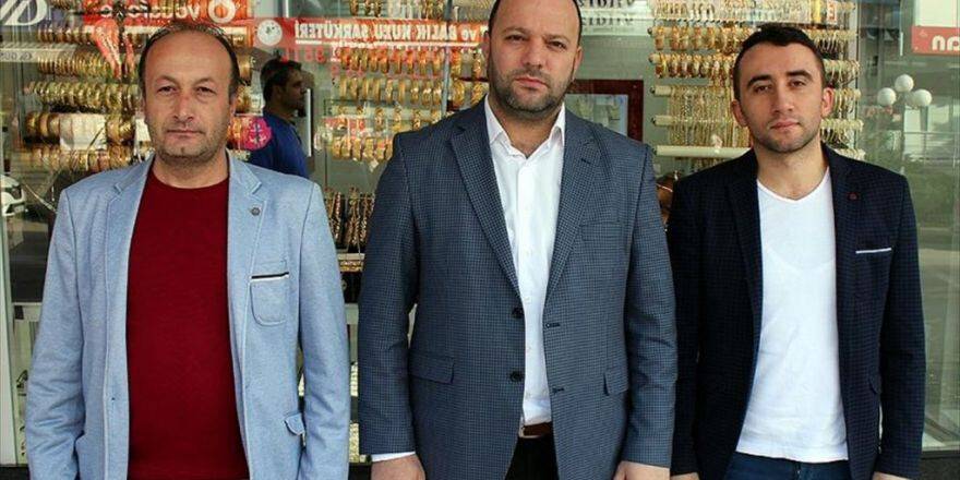 Dolarını Bozduranın Düğününde Ücretsiz Sahne Alacaklar