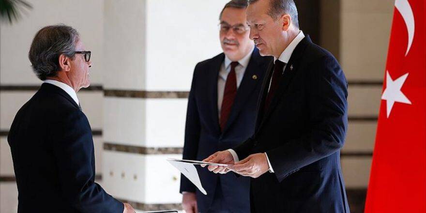 Cumhurbaşkanı Erdoğan, Brezilya'nın Ankara Büyükelçisi Neto'yu Kabul Etti