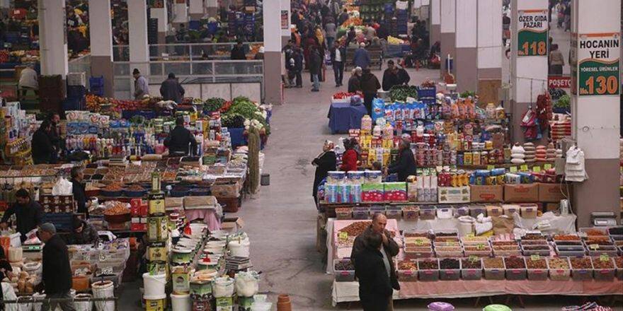 Esnaf Türk Lirasına Sahip Çıkıyor
