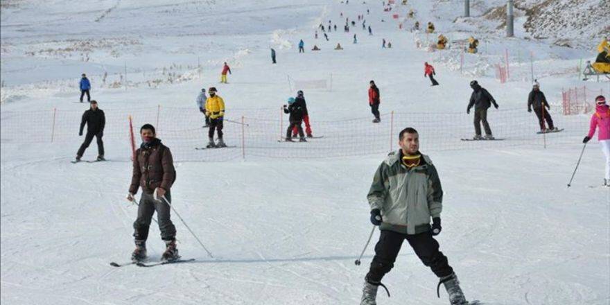 Erciyes'te Kayak Sezonu Açıldı