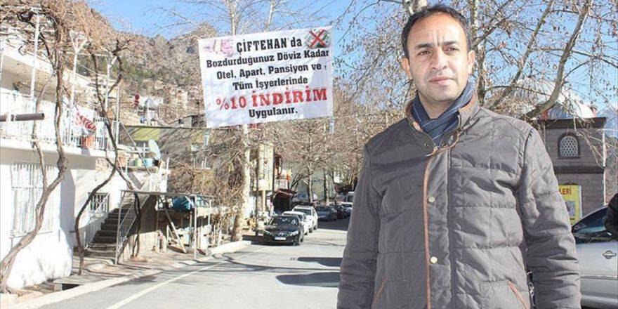 Turizm Köyü Türk Lirasına Sahip Çıkıyor